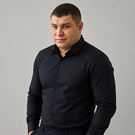 Роман Адамов